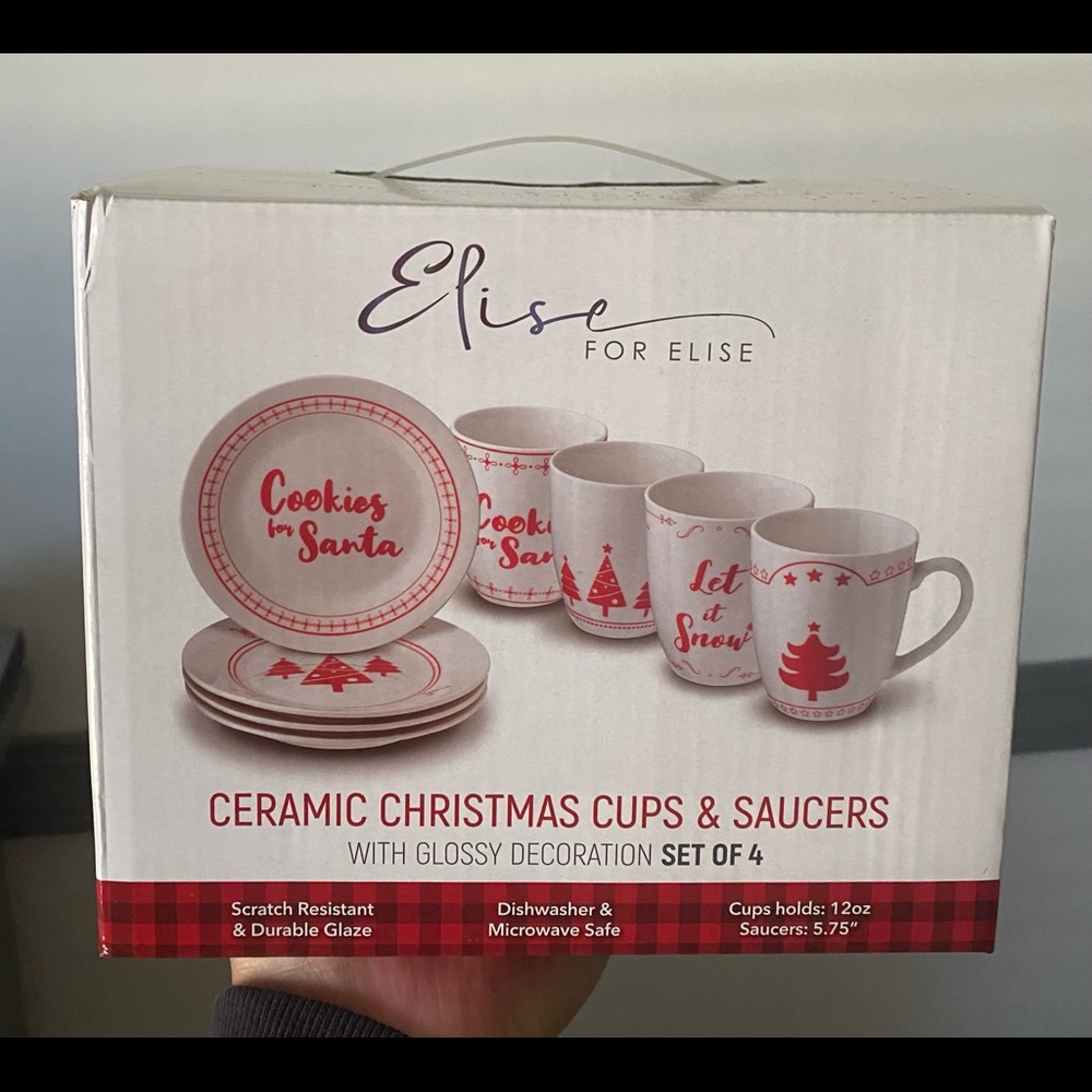 ☘️LAST ONE☘️ New in Box- Christmas Mugs & Saucers Sets